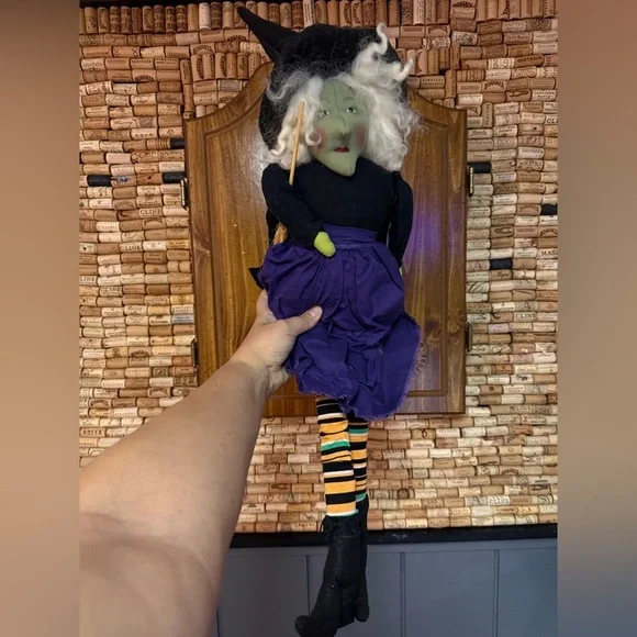 Vintage homemade Halloween fabric witch sitting doll decor - Picture 2 of 6